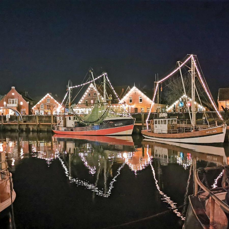 Ferienglueck An Der Nordsee Buche Deine Erdgeschoss-Ferienwohnung Mit Kamin Terrasse Und Eingezaeuntem Garten Fuer Unvergessliche Auszeiten Altfunnixsiel Eksteriør billede