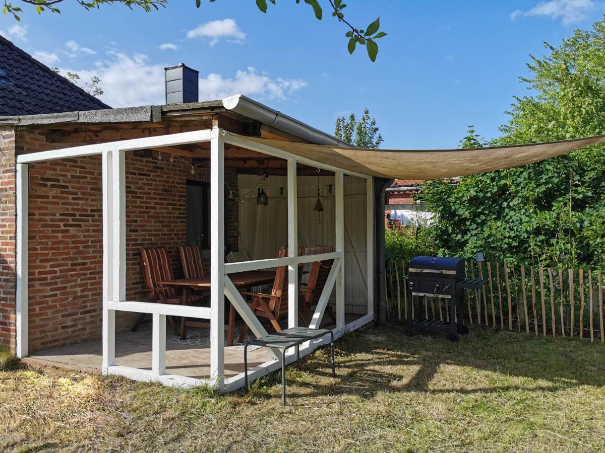 Ferienglueck An Der Nordsee Buche Deine Erdgeschoss-Ferienwohnung Mit Kamin Terrasse Und Eingezaeuntem Garten Fuer Unvergessliche Auszeiten Altfunnixsiel Eksteriør billede